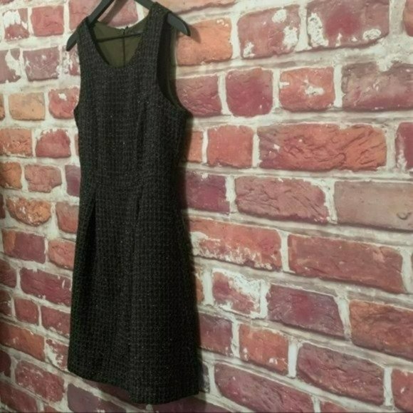 OUTBACK RED GREEN & BLACK MULTICOLOR BOUCLE SLEEVELESS PLEATED SHEATH DRESS - Picture 2 of 9